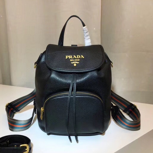 PRADA 프라다 다이노 가죽백팩