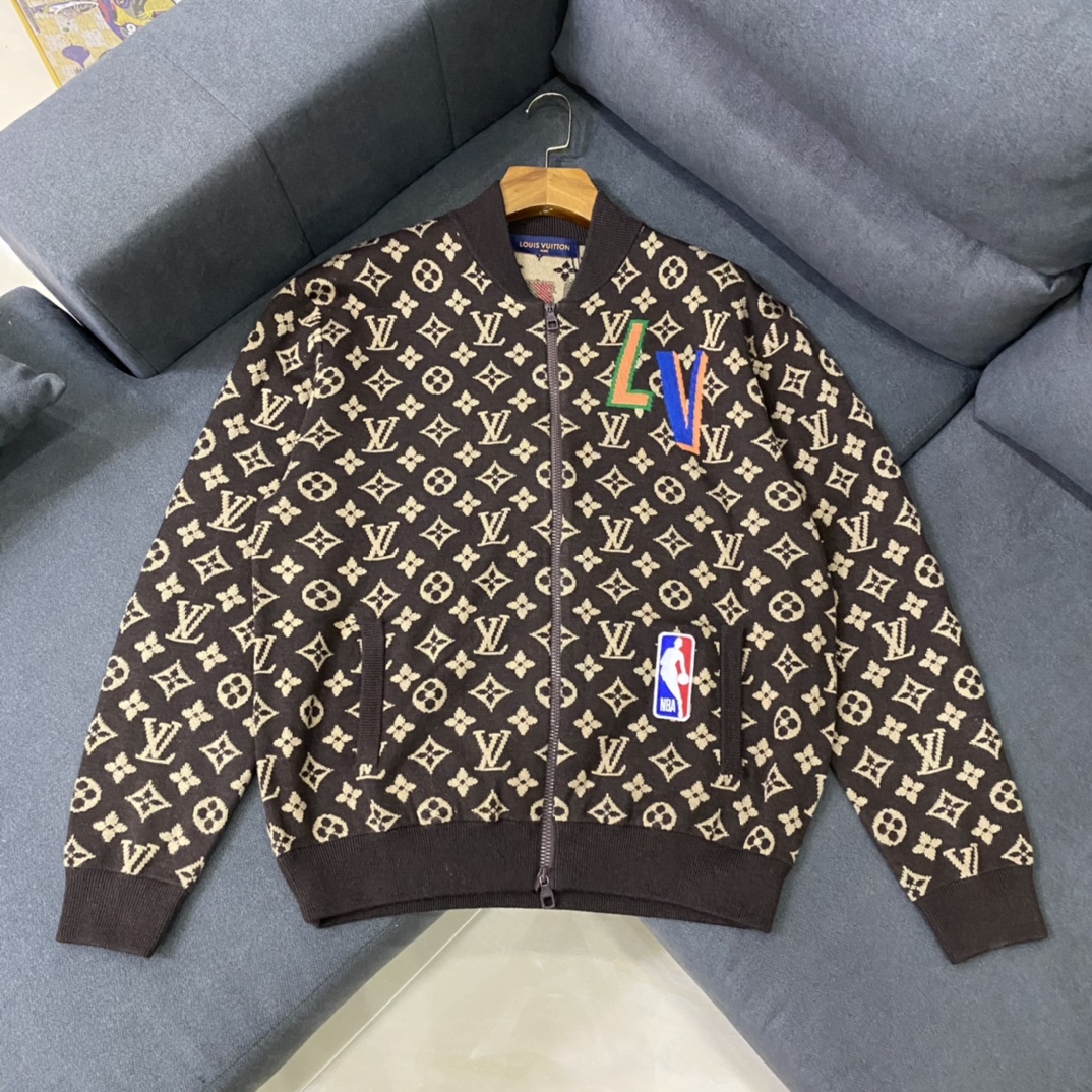 LOUIS VUITTON 루이비통 점퍼(NBA 그래픽 블루종)