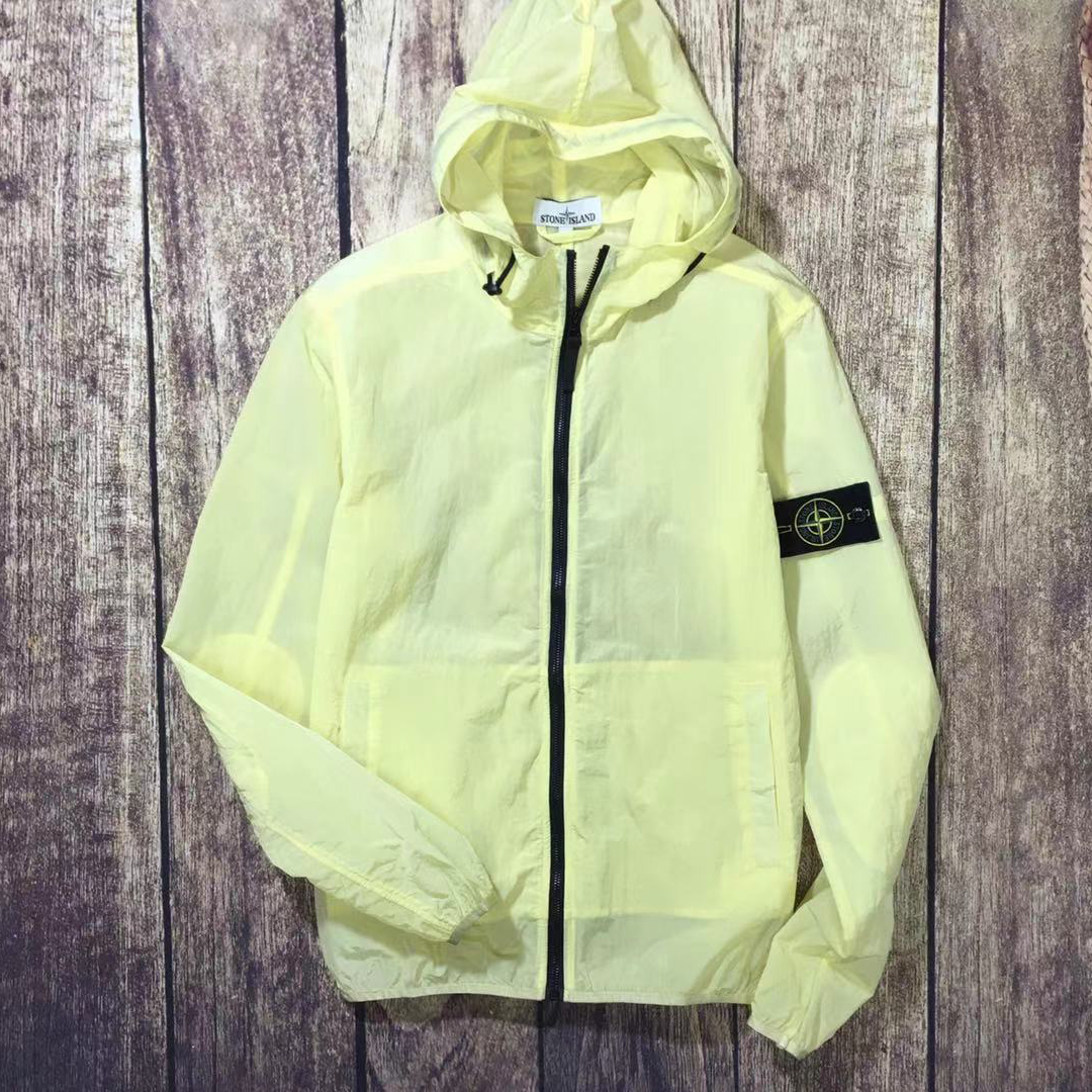 STONEISLAND 스톤 아일랜드 후드 바람막이