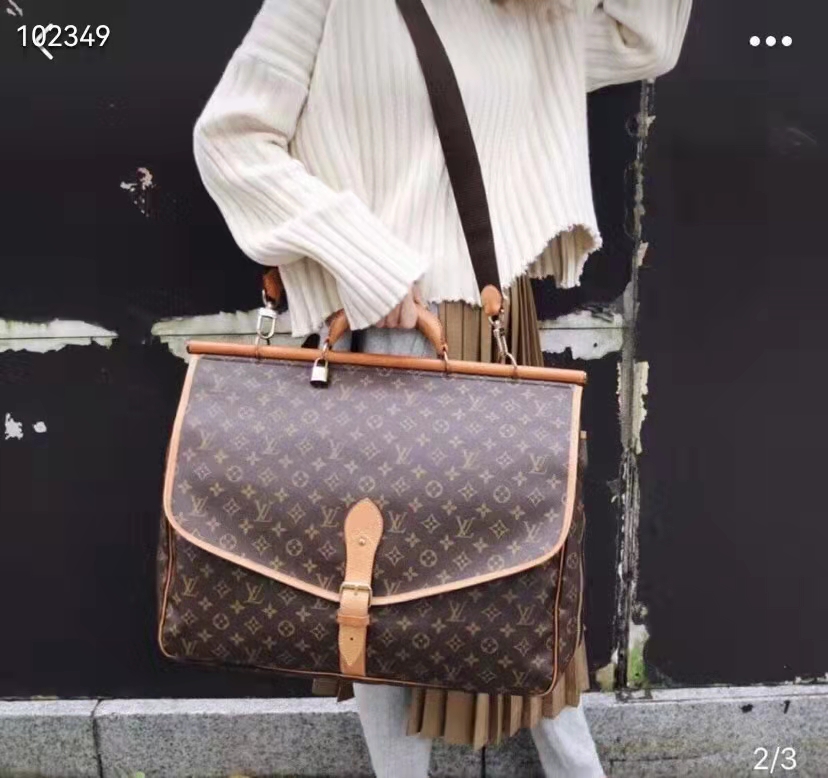 재입고 LOUIS VUITTON 루이비통 삭 차스 헌팅백 SAC CHASSE HUNTING BAG M41140